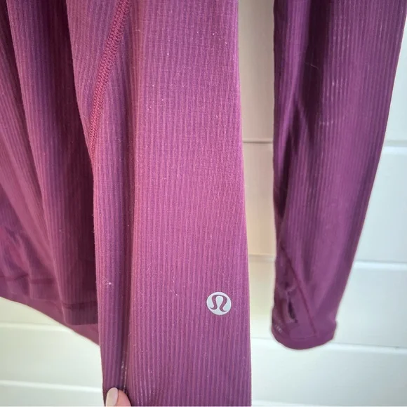 Lululemon maroon lightweight hooded pullover - Picture 4 of 4